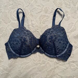 Victoria’s Secret 36B Bra